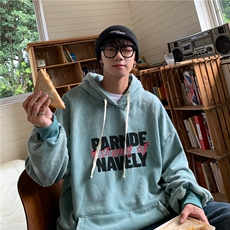 豆绿色
