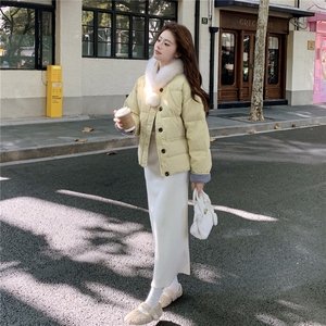 现货！2C056-7098-P285控428（格子拼90绒羽绒服送毛毛围巾）图片