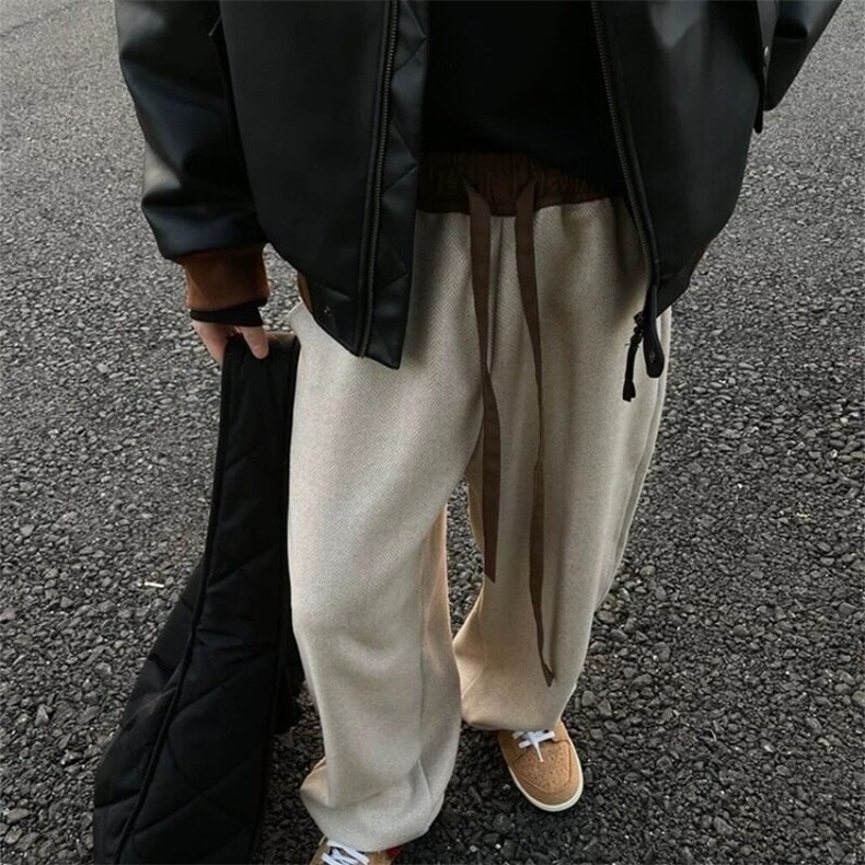 春秋冬季小众设计感弯刀阔腿直筒运动休闲裤男宽松轻奢长裤子潮流图片