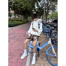 白色