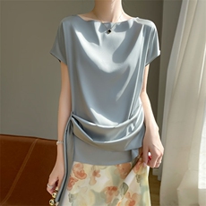 豆绿色