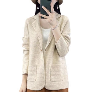 秋冬新款中长款100%纯羊毛针织开衫女V领带兜毛衣宽松羊绒衫外套图片