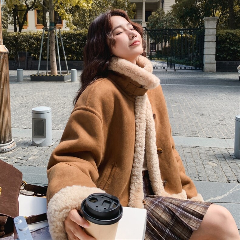 咖色软糯两面穿皮毛一体羊羔毛外套女秋冬2025新款时髦减龄棉服,女装皮草,2B218