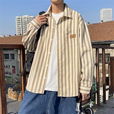 卡其色