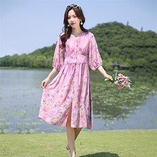 高端时尚小香风V领碎花雪纺连衣裙女2025夏季新款宽松显瘦A字裙潮，女装连衣裙，凝聚力