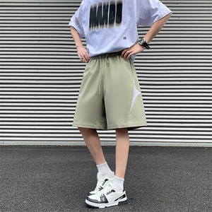 新款休闲短裤,哈伦皮裤搭配什么棉服图片