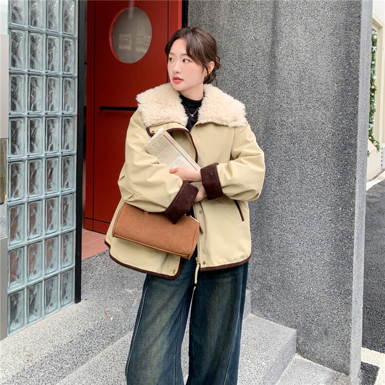 韩系复古羊羔毛大翻领派克服女冬季宽松保暖外套卡其色加厚羽绒服,女装羽绒服,2C166