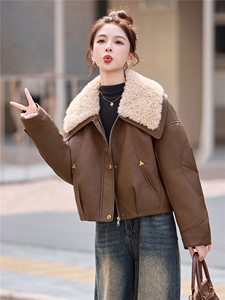 时尚羊羔毛大翻领加棉PU皮衣外套女2025冬季宽松洋气减龄短款棉服图片