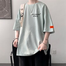 灰绿色