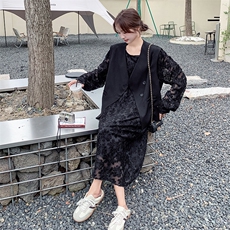 现货2D078-T1840-P175K238压花工艺长袖连衣裙+西装马甲，女装套装/套裙，2D078