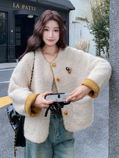 拼接撞色外套女短款2025秋冬新款时尚洋气减龄圆领皮毛一体上衣，女装毛呢外套，2C087