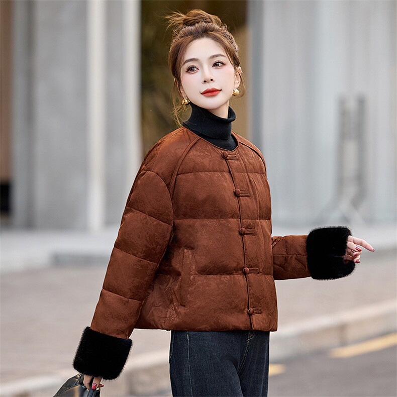 短款羽绒服女2024冬新款小个子高级感超好看新中式国风盘扣面包服,女装羽绒服,依如秀(原杭风阁)