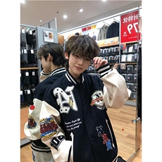 藏青色