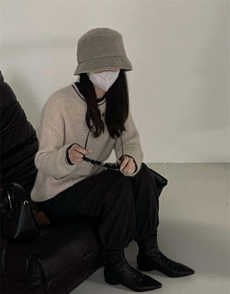 秋冬新款韩版浣熊毛口袋毛衣，女装针织衫/毛衣，HJ