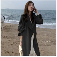 黑色