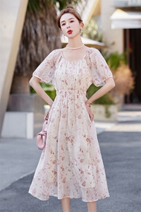 清仓 法式文艺方领碎花收腰连衣裙裙子女2025夏季温柔风短袖长裙图片