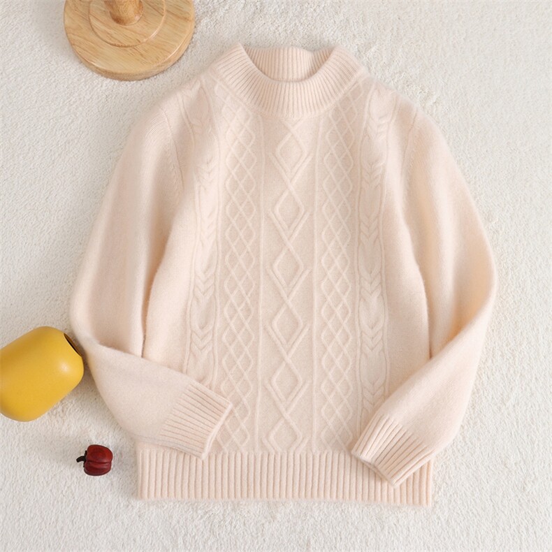 新款百搭加厚前片花，童装儿童羊毛衫，联起羊绒