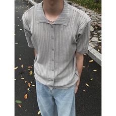 灰色