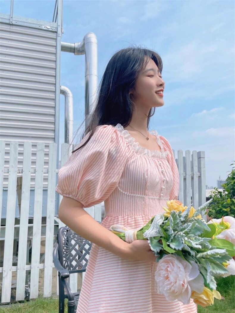 条纹蕾丝钉珠连衣裙,女装连衣裙,欧尼蒂