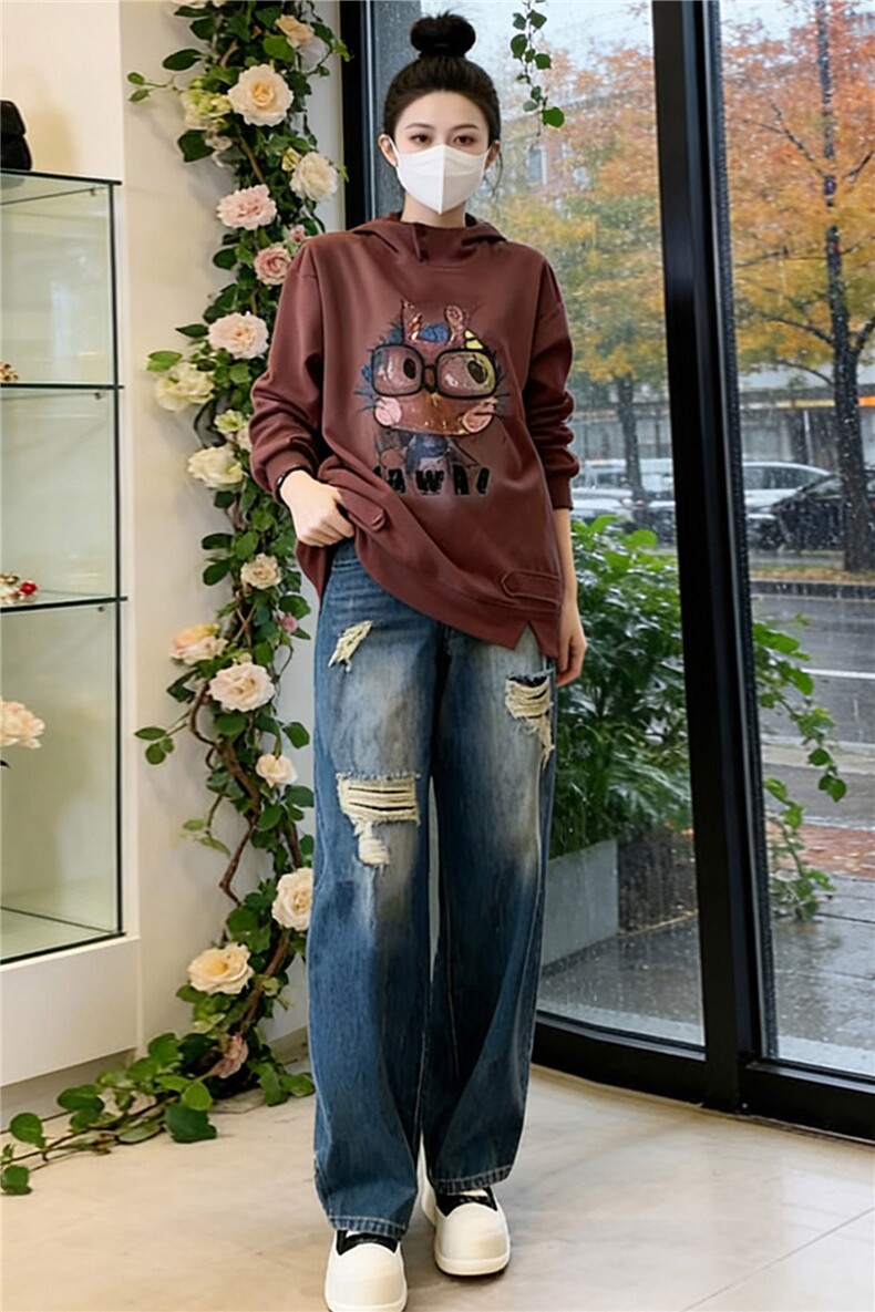 慵懒风时尚休闲运动套装女春新款连帽刺绣卡通上衣牛仔长裤两件套,女装套装/套裙,江南