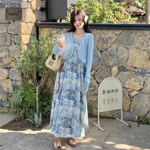 碎花吊带连衣裙冰丝针织防晒开衫两件套法式浪漫优雅度假风套装裙图片