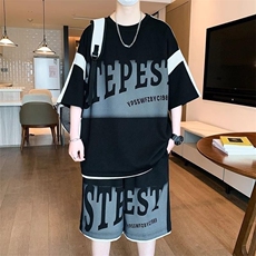 黑色套装