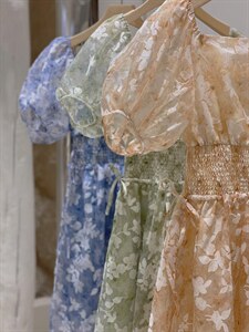 层次丰富的空气感连衣裙,女装连衣裙,GN