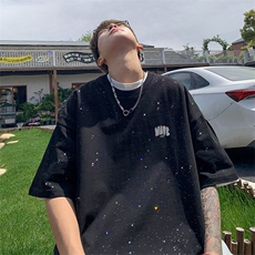 黑色