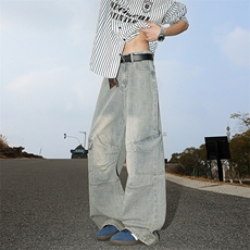 泥黄色