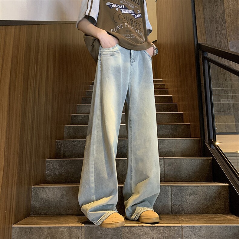 街景图夏季浅蓝色牛仔裤宽松直筒版型设计款男裤长期有货567P45,男装牛仔裤,星座902A