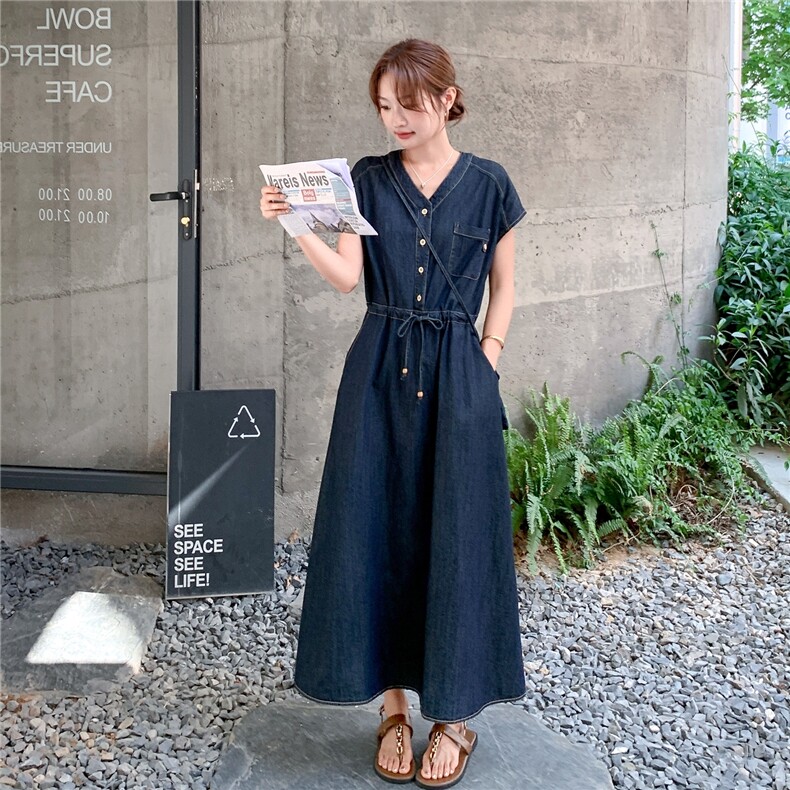 2025夏季新款韩版V领系带收腰显瘦牛仔连衣裙女中长款减龄A字裙子,女装连衣裙,2C273