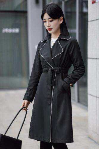 春款风衣，女装风衣，娇姿百合