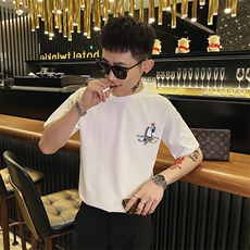 白色