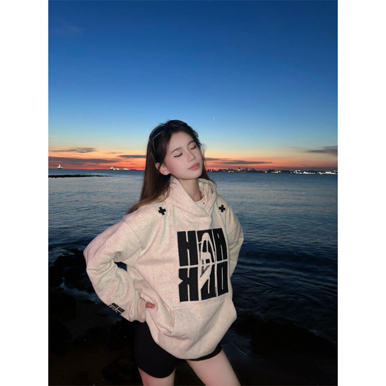 网络图现货！高级感重工刺绣连帽卫衣情侣外套QZY01-P68,女装短外套,星座1005-6