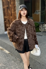 圆领皮毛一体2C229-81185-P180-K328，女装短外套，2C229