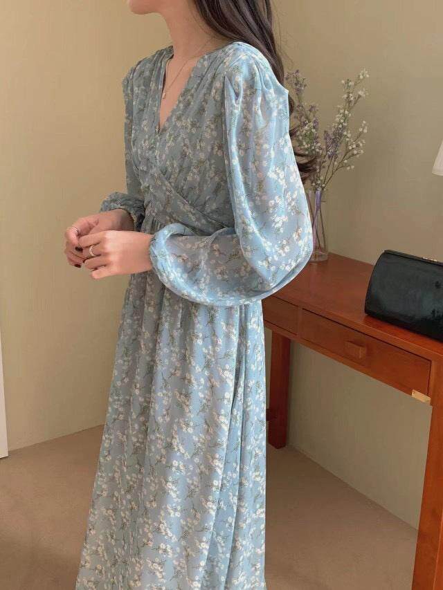 春夏，韩版碎花连衣裙，女装连衣裙，董与朱(4F)