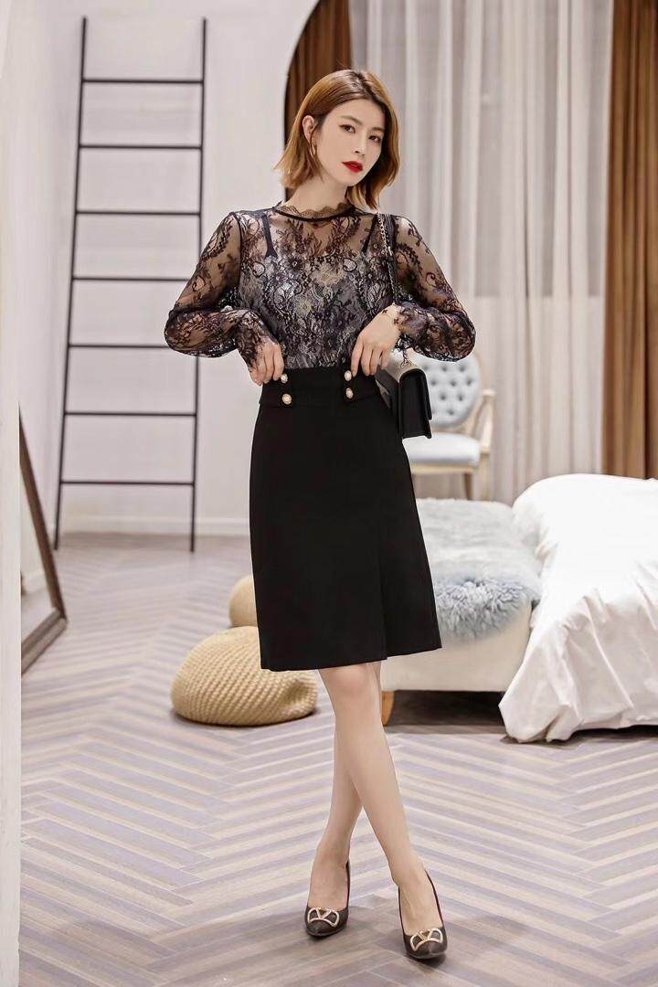 【现货】【】秋季韩版时尚气质显瘦百搭打底蕾丝衫，女装蕾丝衫/雪纺衫，名门秀