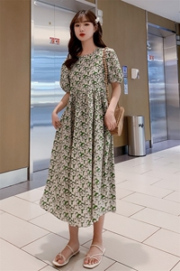 连衣裙女方领泡泡袖2024夏季新款甜美碎花裙子2024年夏季图片