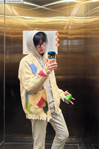 徐子未同款毛衣外套男秋冬破洞涂鸦针织开衫慵懒高级情侣小众线衣图片