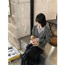 灰色