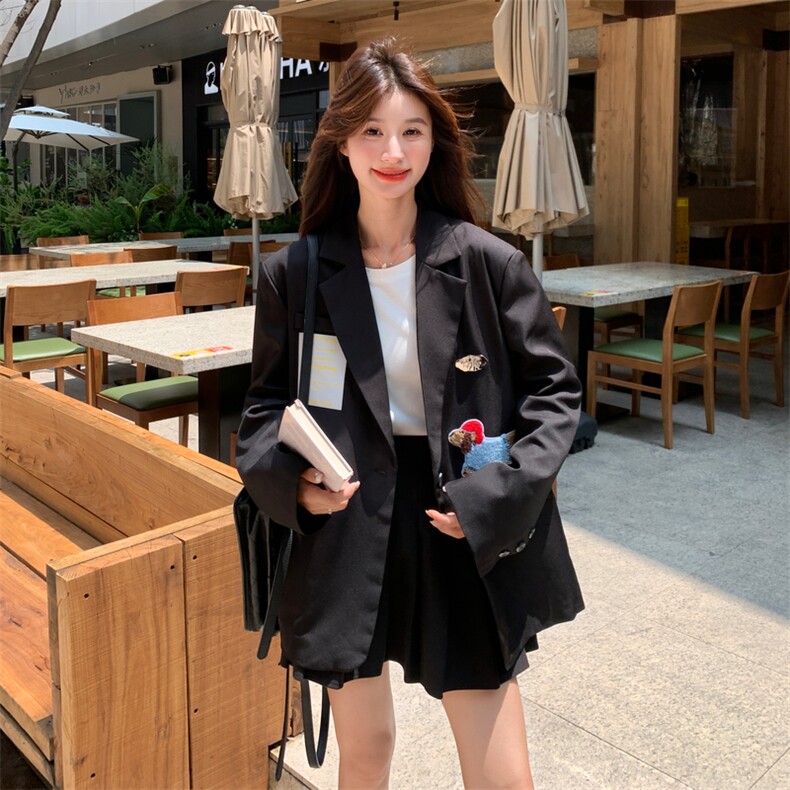 设计感小众休闲西装外套女2025年春秋季新款韩版复古显瘦西服上衣,女装西装,2C087