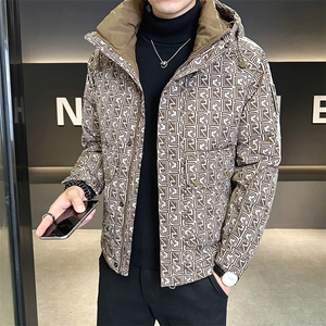 工装字母满印花羽绒服男 新款设计感连帽外套 A329-YR9865-P185图片