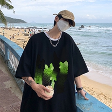 黑色