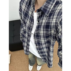 藏青色