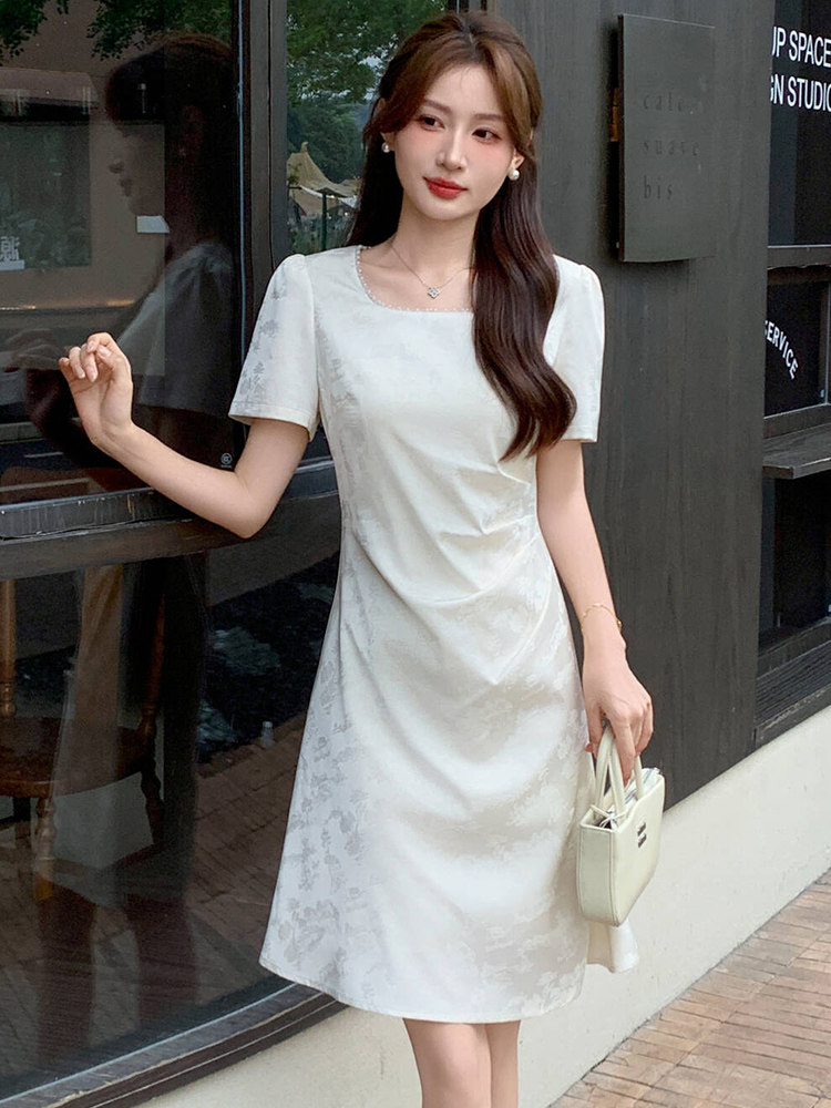 高端时尚方领钉珠提花连衣裙女2025夏季新款小个子修身显瘦A字裙,女装连衣裙,心心服饰