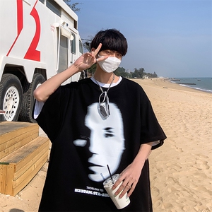 B239-D925-P28 夏季模糊人物图案印花 半袖重磅短袖t恤男 港风图片