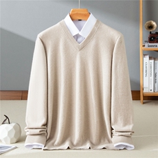 2025秋冬百搭时尚简约平面v领羊绒衫，男装羊绒套衫，牧群羊绒