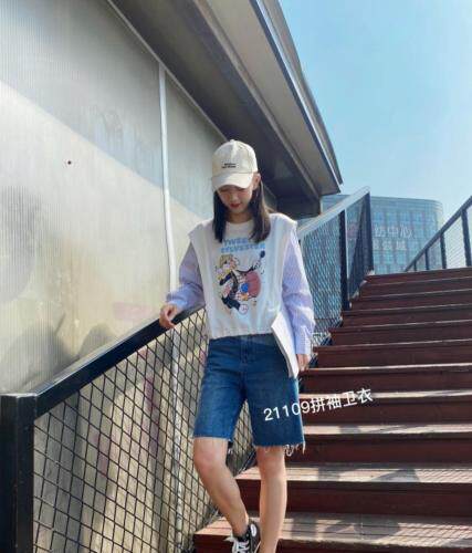 条纹拼色卫衣，女装卫衣/绒衫，方格忆秀