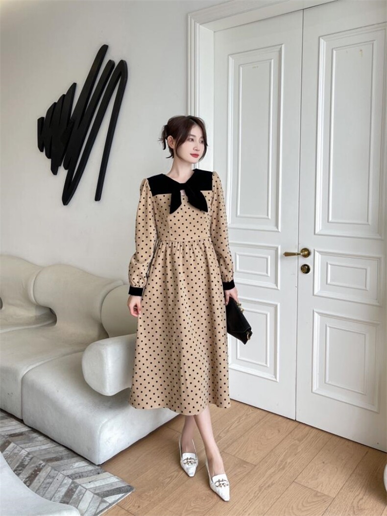 秋装新款连衣裙，女装连衣裙，琴菲儿