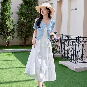 巨好看吊带连衣裙套装女夏裙子2025新款今年流行爆款蛋糕裙两件套图片
